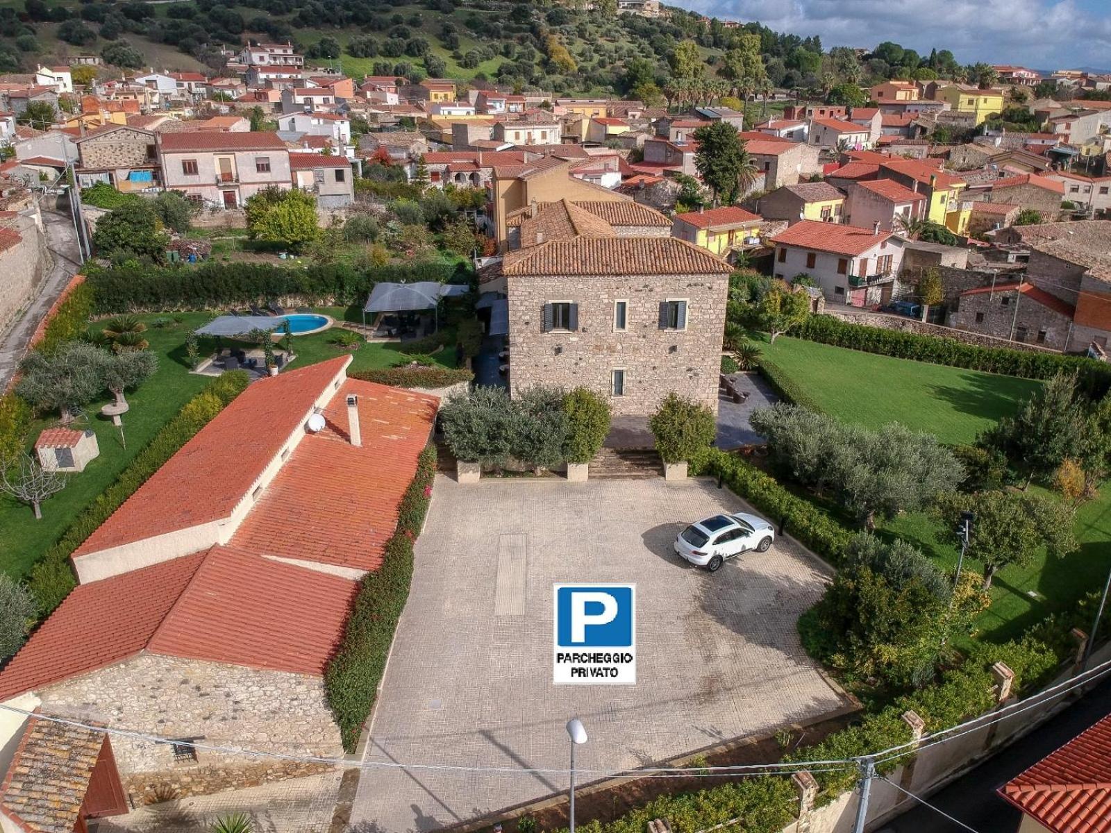Borgo Antico XIX Sec. Panzió Gesturi Kültér fotó