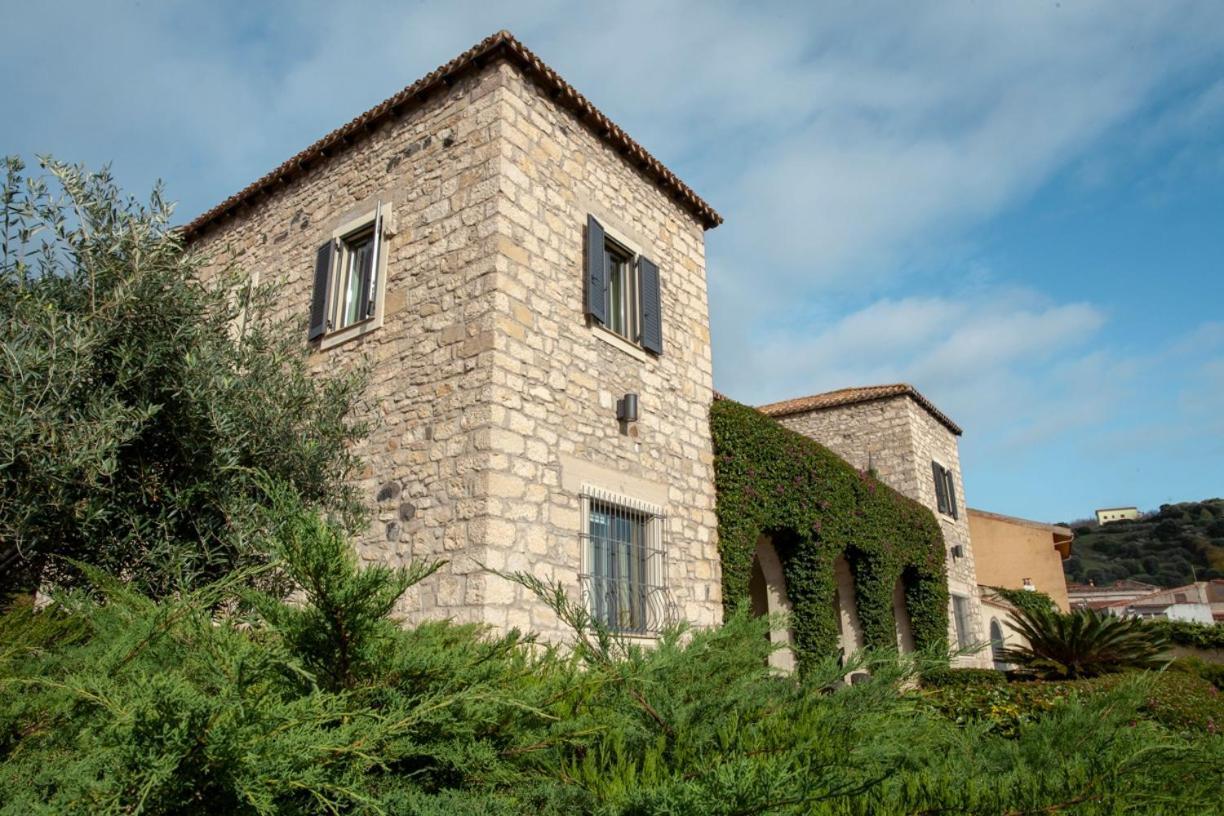Borgo Antico XIX Sec. Panzió Gesturi Kültér fotó