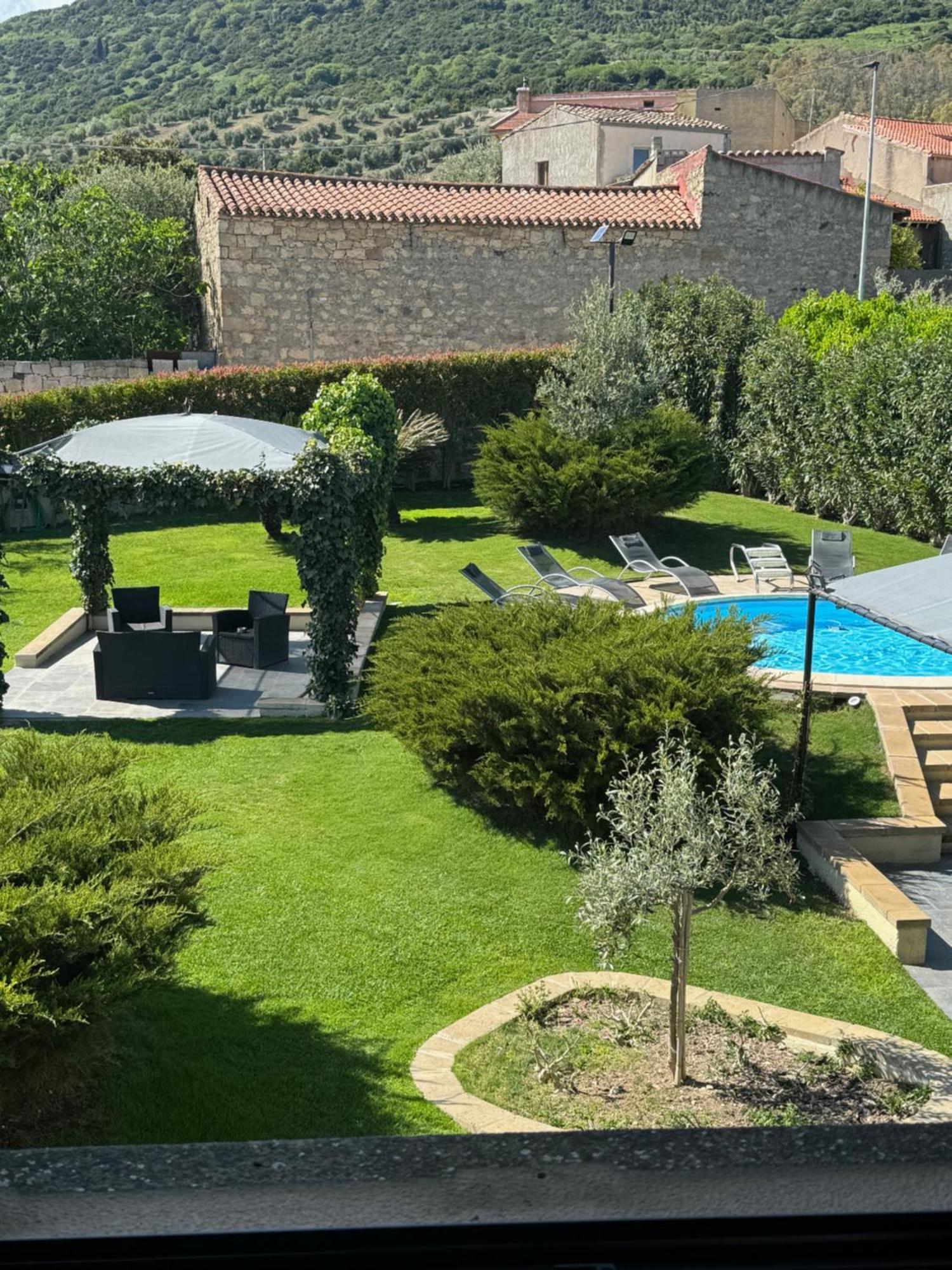 Borgo Antico XIX Sec. Panzió Gesturi Kültér fotó